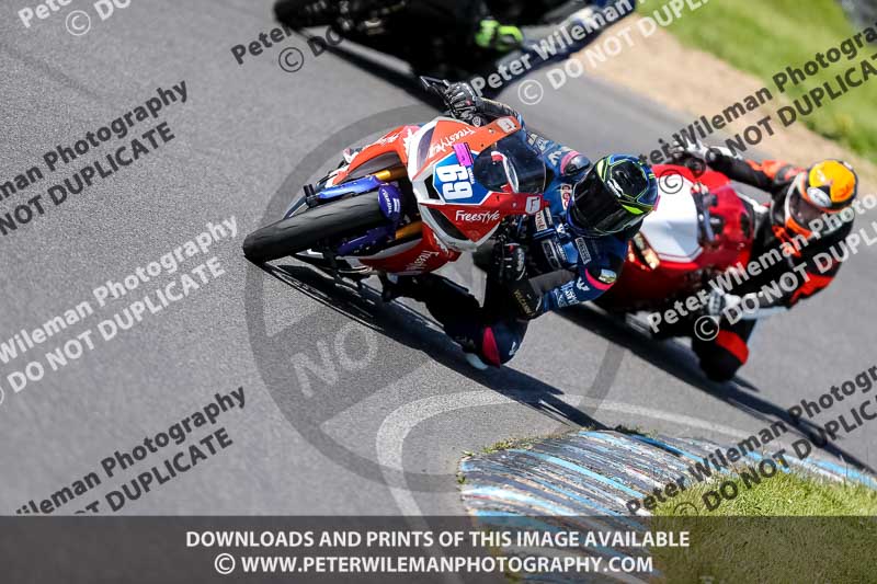 enduro digital images;event digital images;eventdigitalimages;lydden hill;lydden no limits trackday;lydden photographs;lydden trackday photographs;no limits trackdays;peter wileman photography;racing digital images;trackday digital images;trackday photos